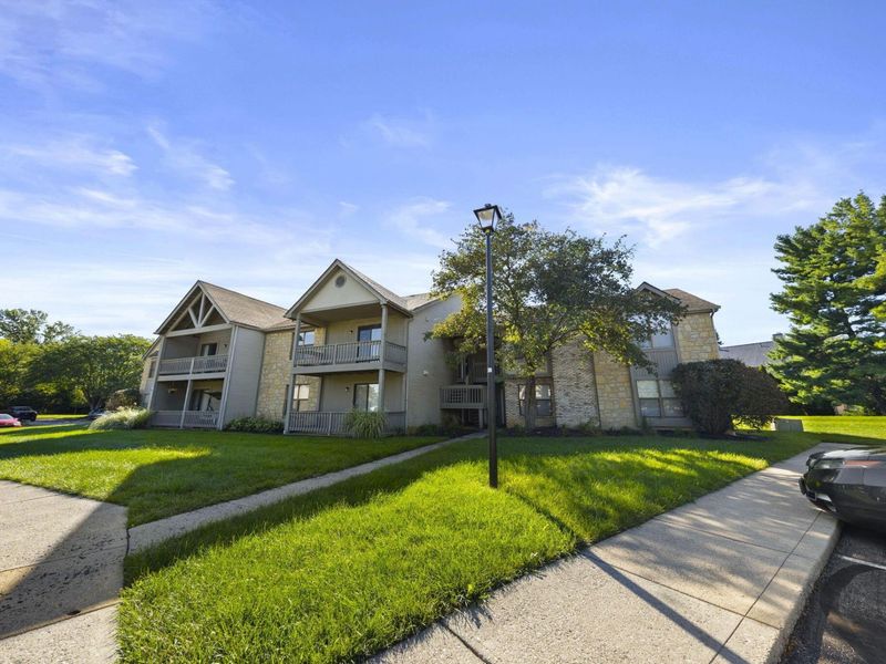 5307 Stonemeadow Avenue , Unit F, Columbus, OH 43220 Photo 32