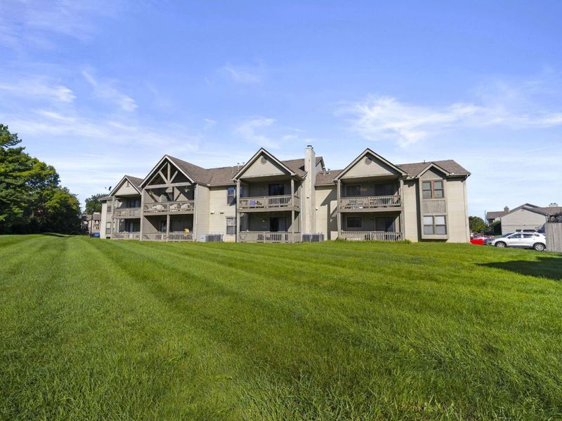 5307 Stonemeadow Avenue , Unit F, Columbus, OH 43220 Photo 34