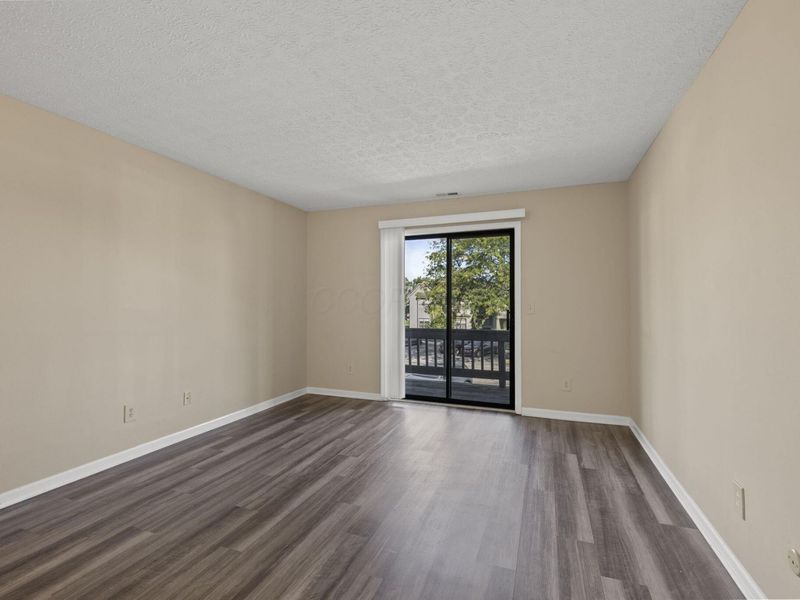 5307 Stonemeadow Avenue , Unit F, Columbus, OH 43220 Photo 7