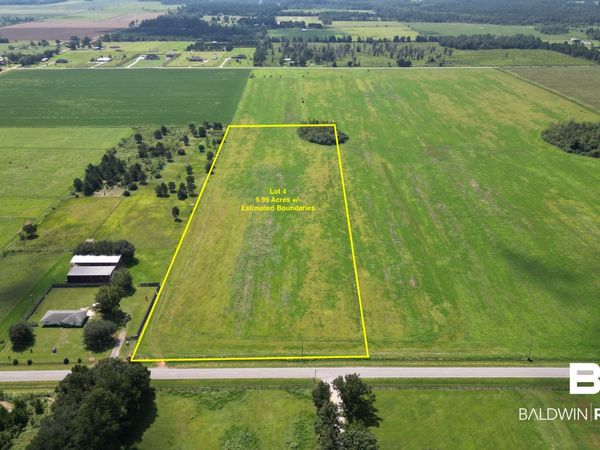04 Gardner Road, Elberta, AL 36530