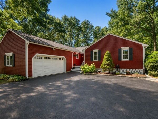 20 Wexford Dr, Mansfield, MA 02048