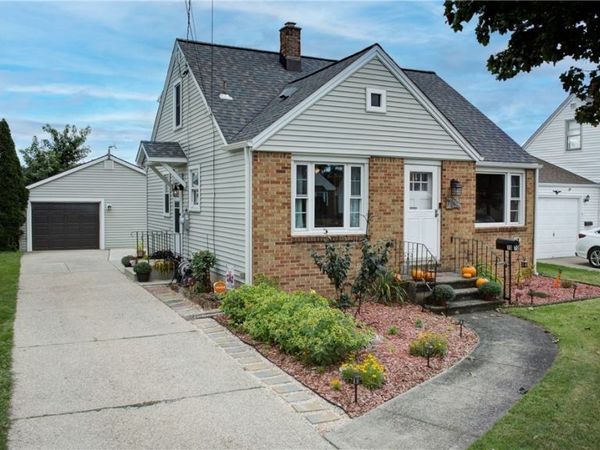 70 Wilshire Road, Cheektowaga, NY 14225