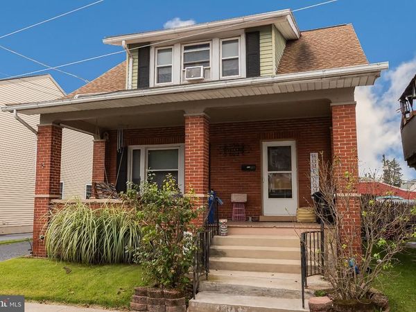 152 N HANOVER STREET, ELIZABETHTOWN, PA 17022
