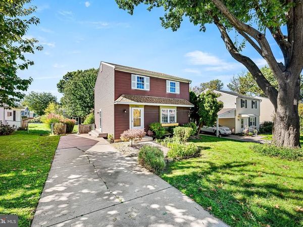 704 S WASHINGTON STREET, KENNETT SQUARE, PA 19348