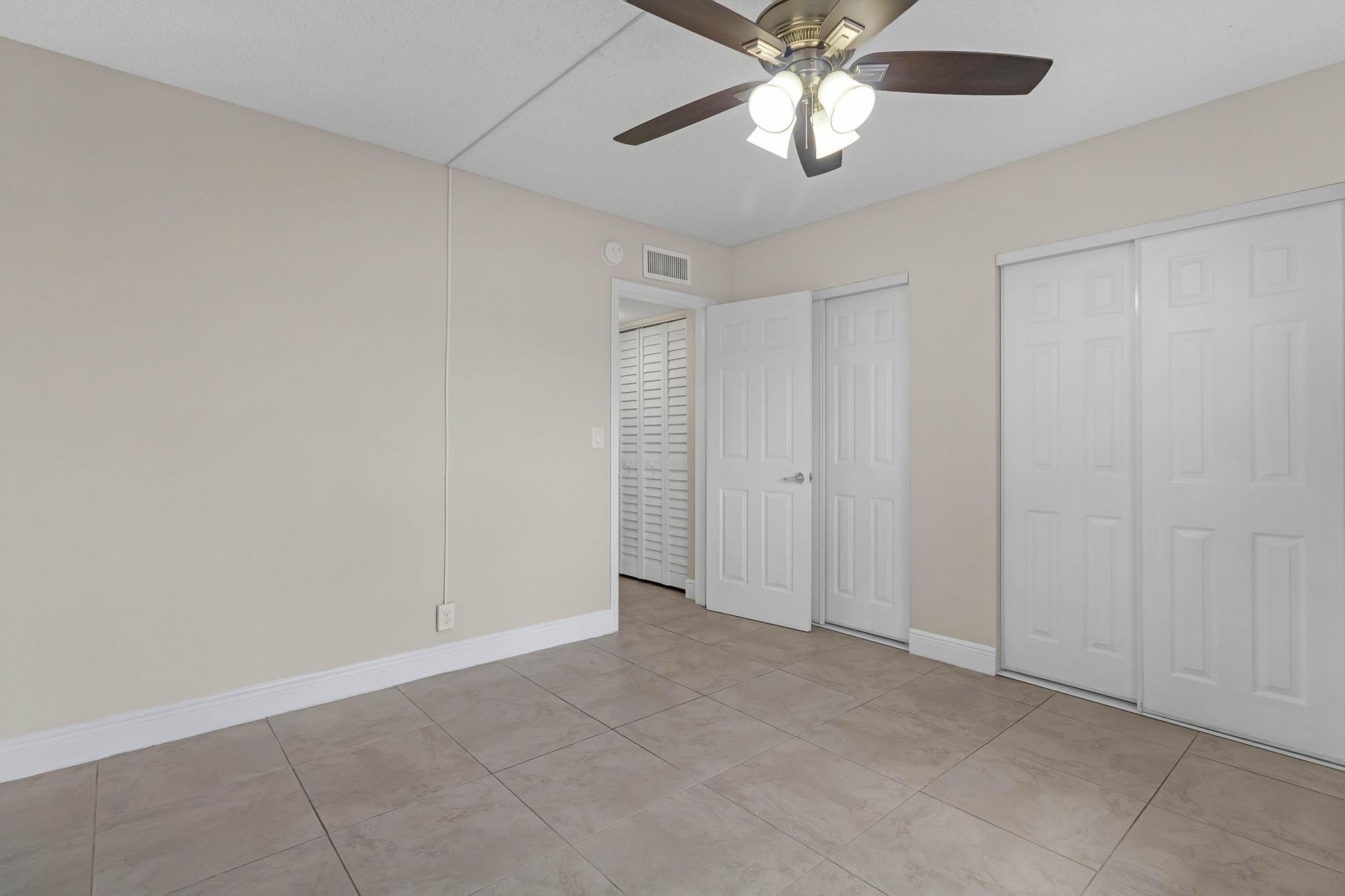 520 NE 45th Street, Unit 2, Boca Raton, FL 33431 Photo