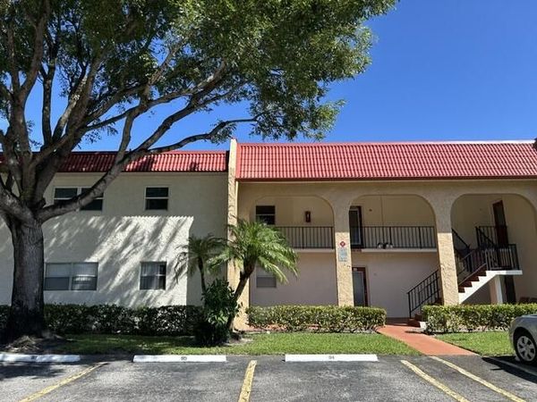 471 Lake Dora Drive, West Palm Beach, FL 33411
