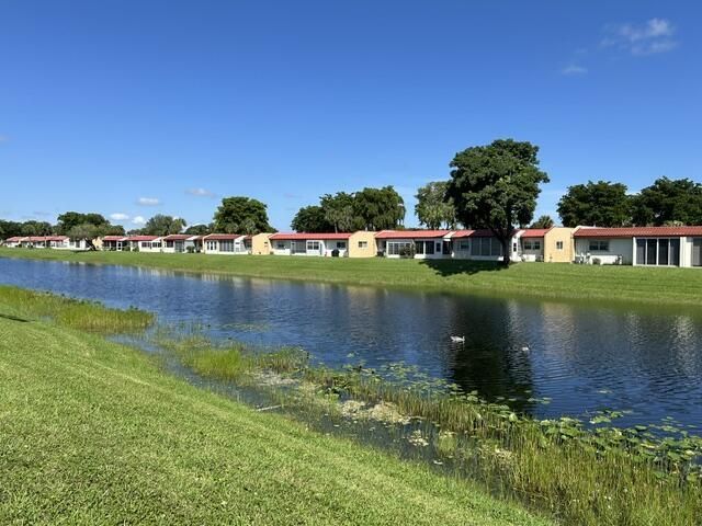 471 Lake Dora Drive, West Palm Beach, FL 33411 Photo