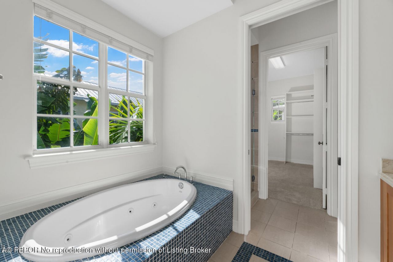 310 Tuxedo Lane, West Palm Beach, FL 33401 Photo