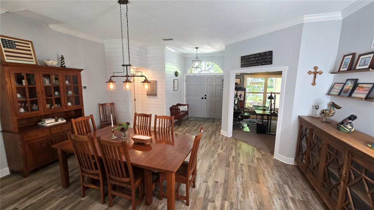 9991 Windtree Boulevard, Seminole, FL 33772 Photo