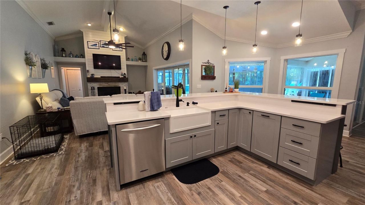 9991 Windtree Boulevard, Seminole, FL 33772 Photo