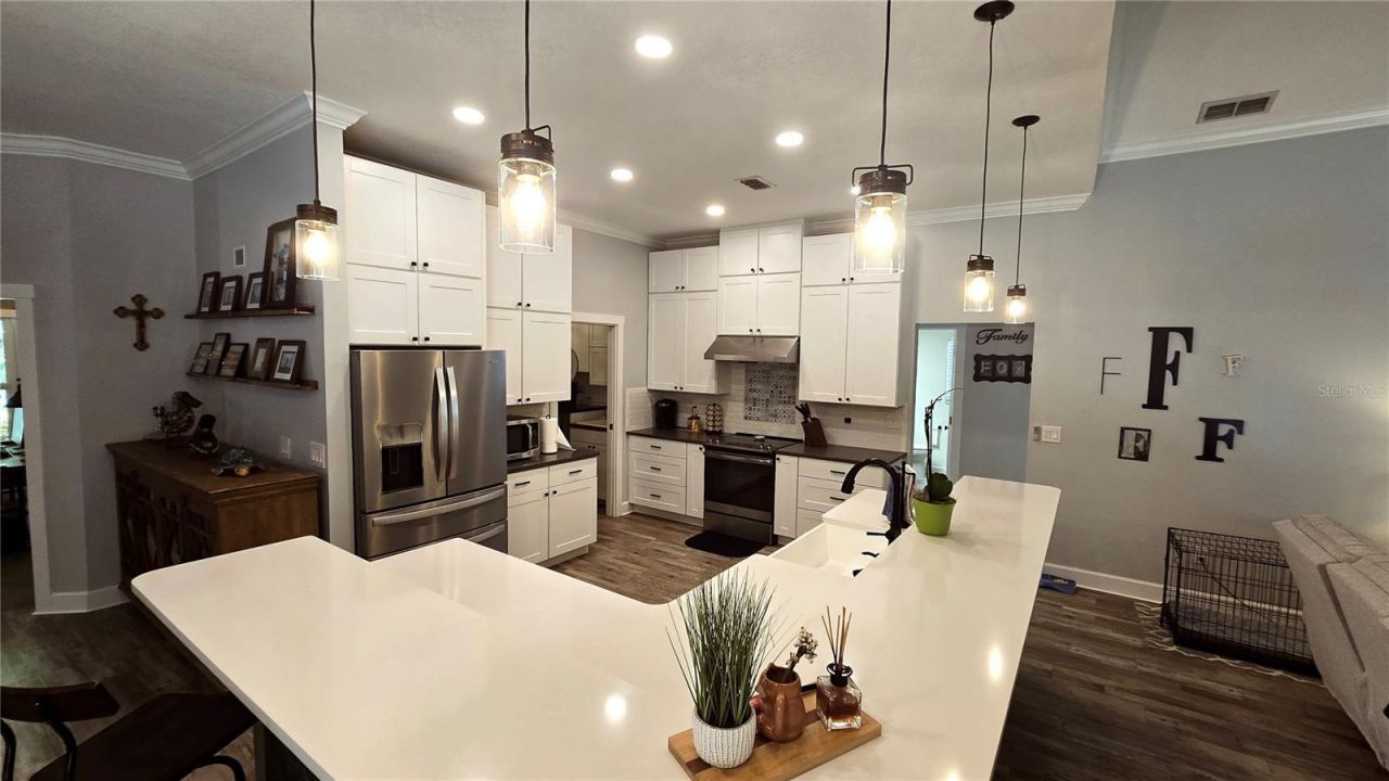 9991 Windtree Boulevard, Seminole, FL 33772 Photo