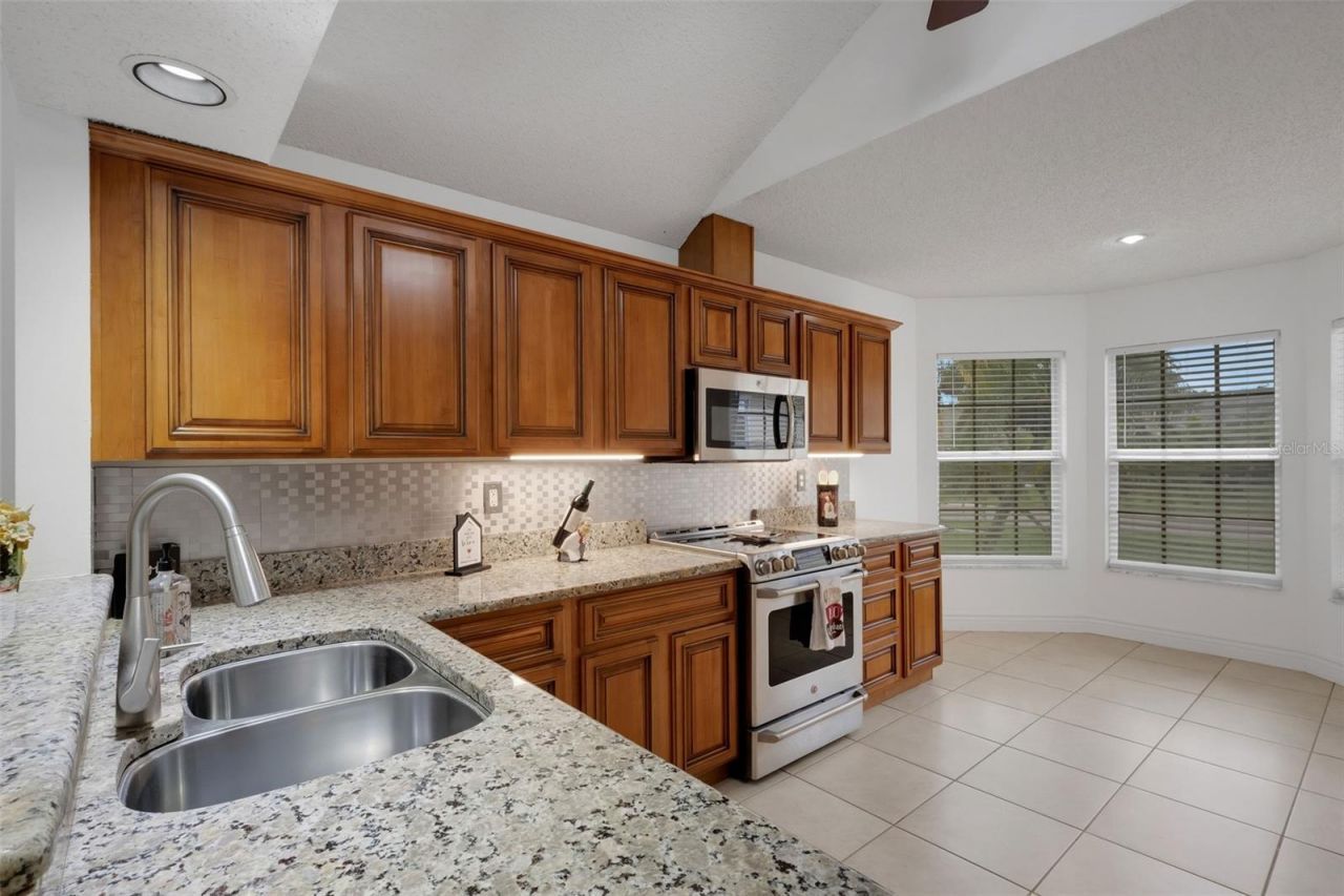 5622 29th Street Circle E, Bradenton, FL 34203 Photo