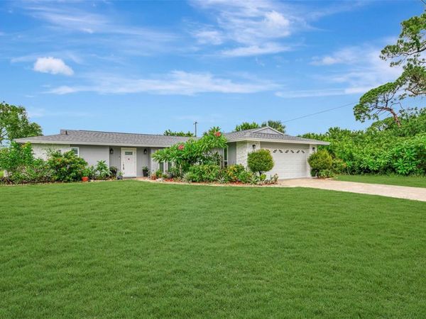 4240 SHAMROCK DRIVE , VENICE, FL 34293