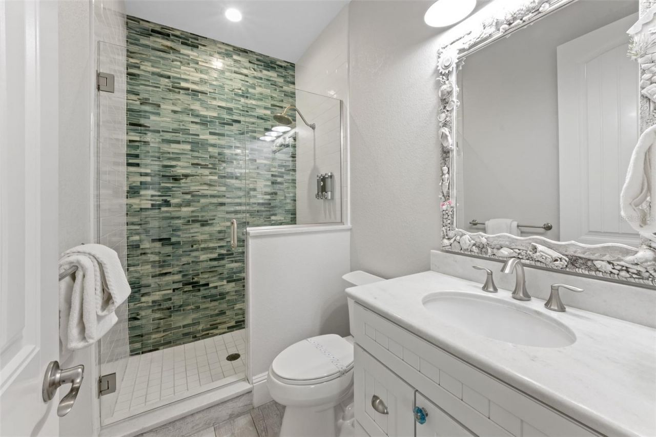 106 81st Street, Holmes Beach, FL 34217 Photo