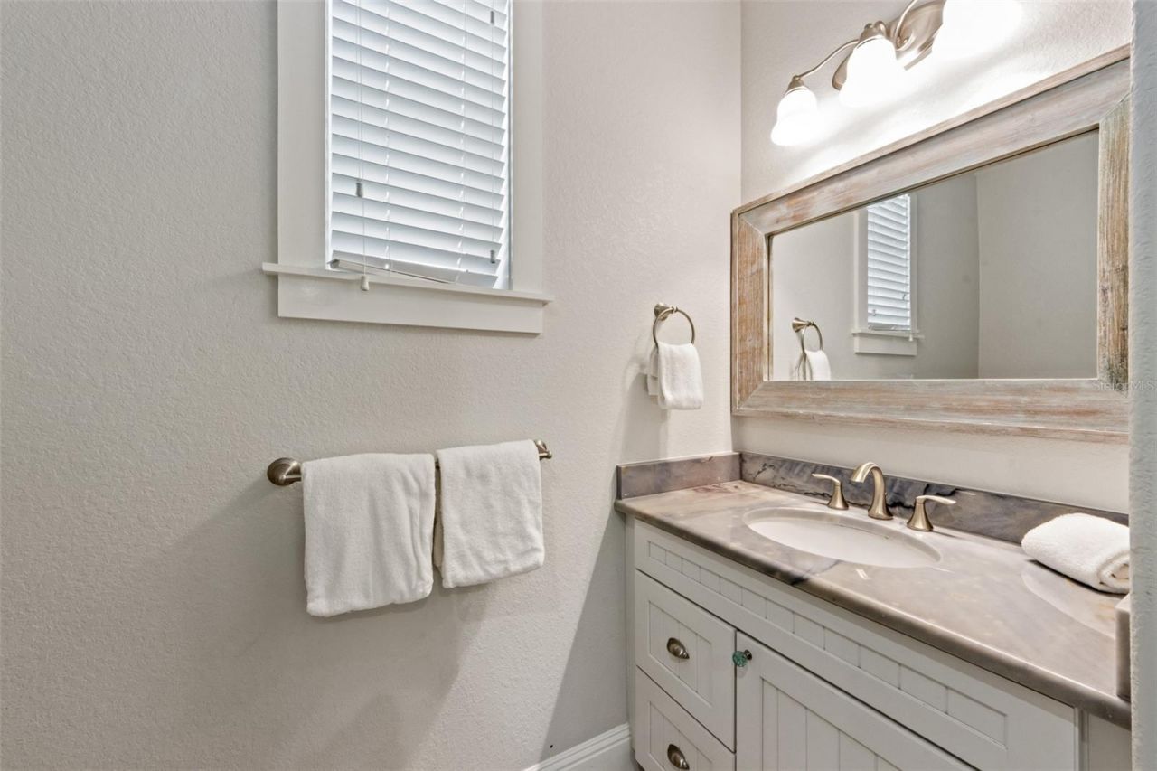 106 81st Street, Holmes Beach, FL 34217 Photo