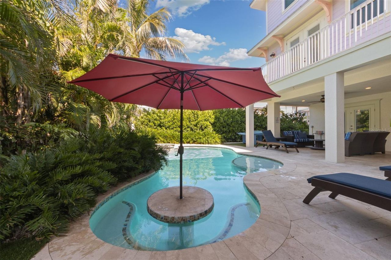 106 81st Street, Holmes Beach, FL 34217 Photo