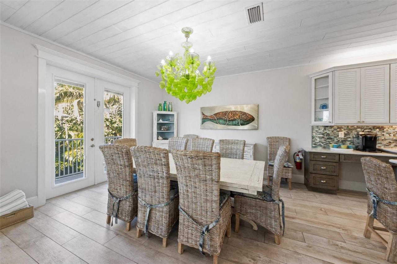 106 81st Street, Holmes Beach, FL 34217 Photo