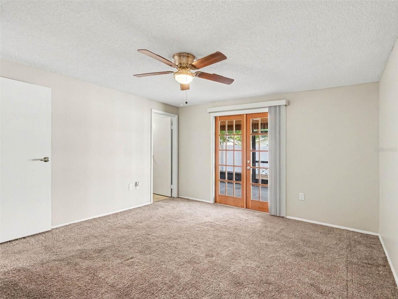 6607 36th Avenue Drive W, Bradenton, FL 34209 Photo
