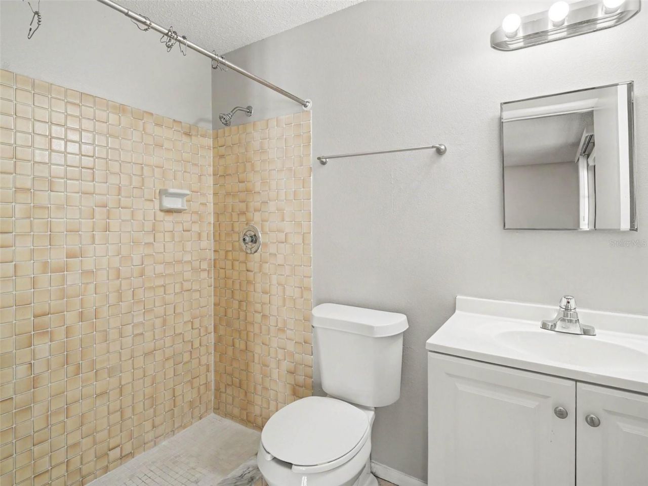 6607 36th Avenue Drive W, Bradenton, FL 34209 Photo