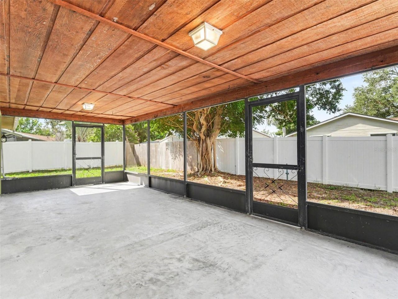 6607 36th Avenue Drive W, Bradenton, FL 34209 Photo