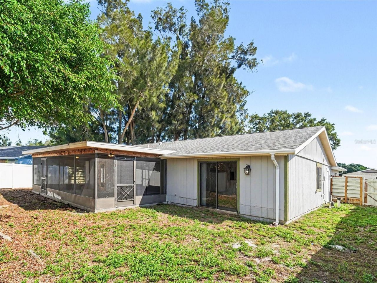 6607 36th Avenue Drive W, Bradenton, FL 34209 Photo