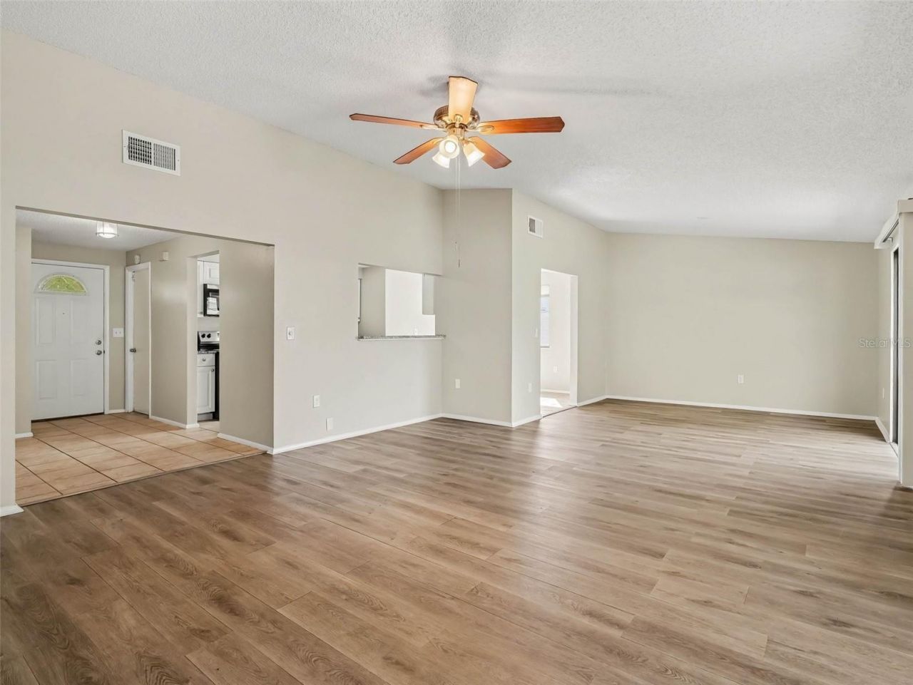 6607 36th Avenue Drive W, Bradenton, FL 34209 Photo