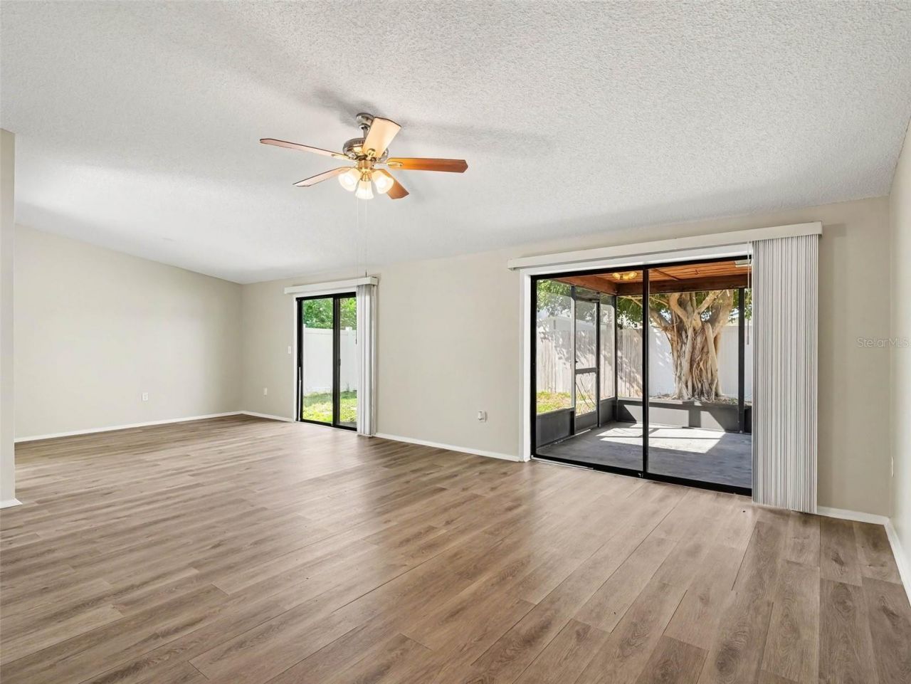 6607 36th Avenue Drive W, Bradenton, FL 34209 Photo