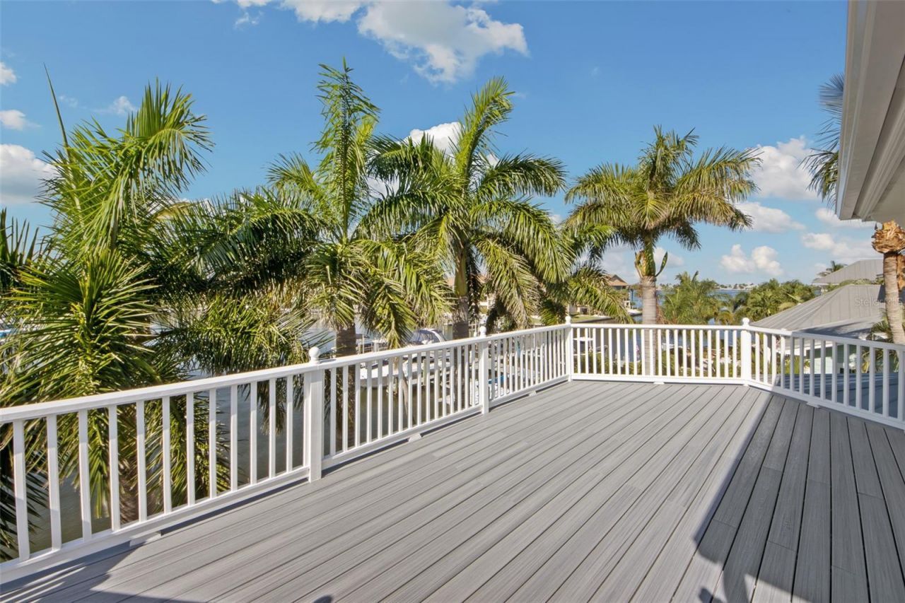 12914 Yacht Club Place, Cortez, FL 34215 Photo