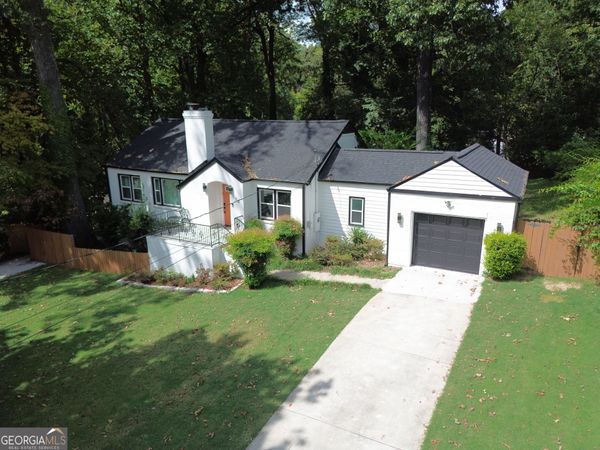 10 Claire Drive SE, Atlanta, GA 30315
