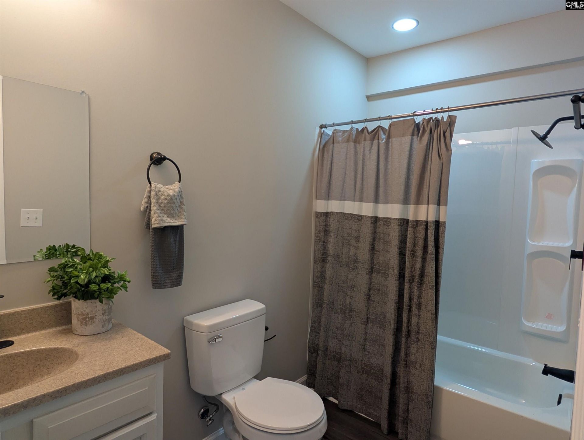 1013 Pinelane Road  Photo 7