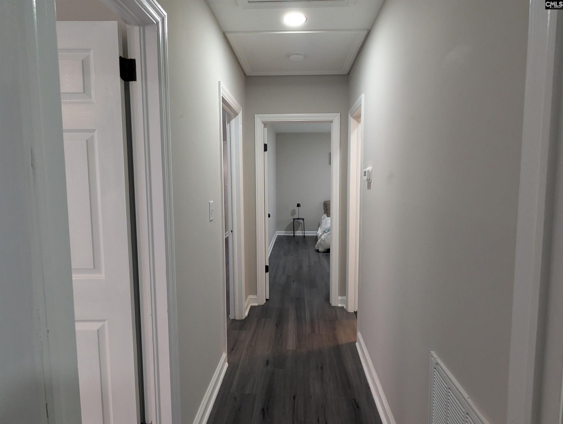 1013 Pinelane Road  Photo 9