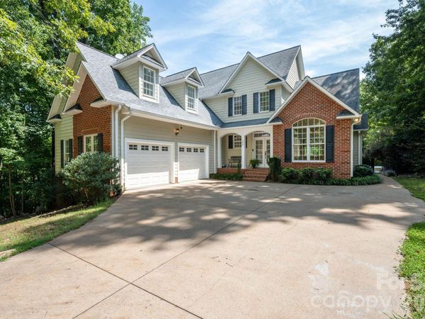 196 E Colonel Hampton Court, Rutherfordton, NC 28139