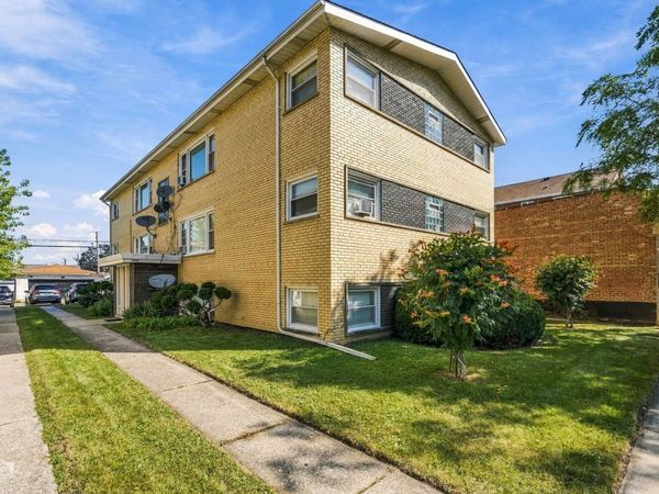 5848 W Irving Park Road , Chicago, IL 60634