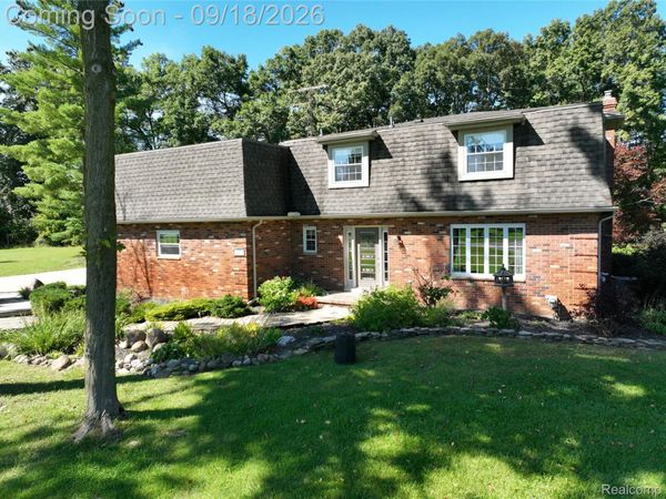 2427 Karen Drive, Howell Township, Mi 48855