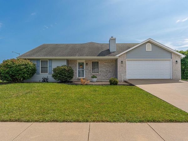3610 Troon Drive, Springfield, IL 62712