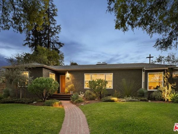 93 S Daisy Avenue, Pasadena, CA 91107