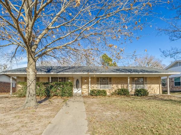 1405 Lakewood Drive, Sherman, TX 75092