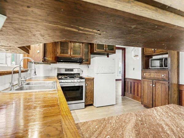 19671 Zolman Road, Fredericktown, OH 43019