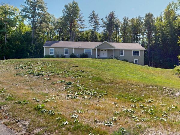 13 Bowdoin Drive , Lewiston, ME 04240