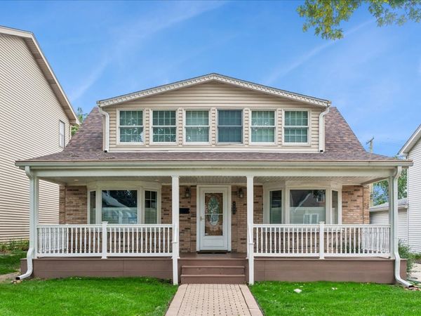 9809 S 54th Avenue , Oak Lawn, IL 60453