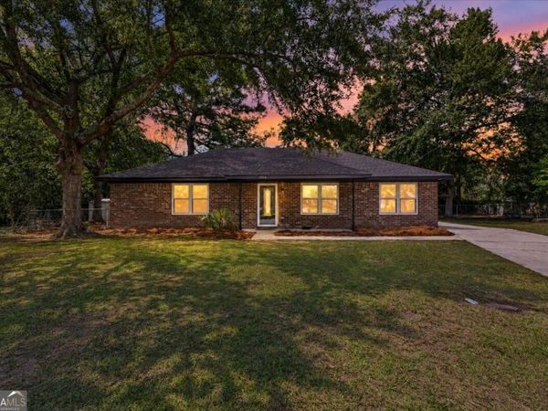 1016 Farr Court, Hinesville, GA 31313
