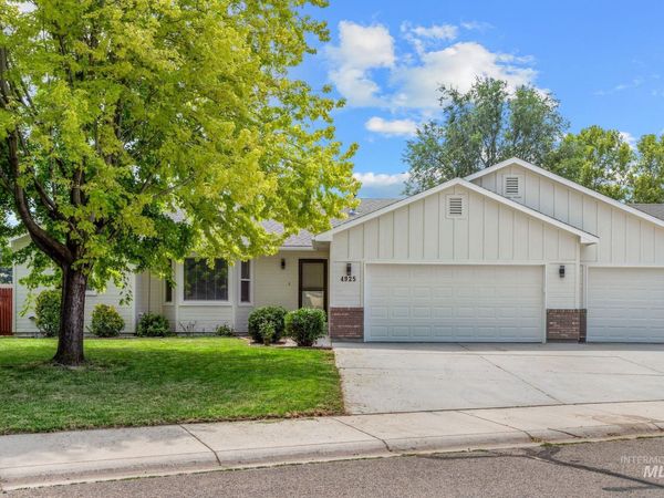 4925 W Tournament Dr, Meridian, ID 83646