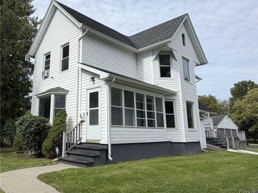 86 Clinton , New York Mills, NY 13417