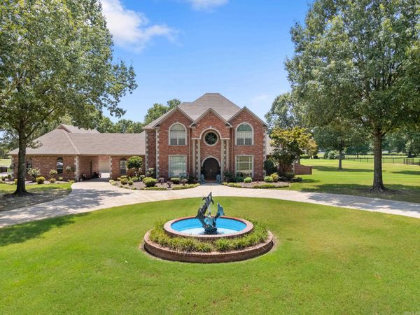 5 Westin Drive, Conway, AR 72034