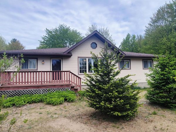 70448 County Road 378, Covert, MI 49043
