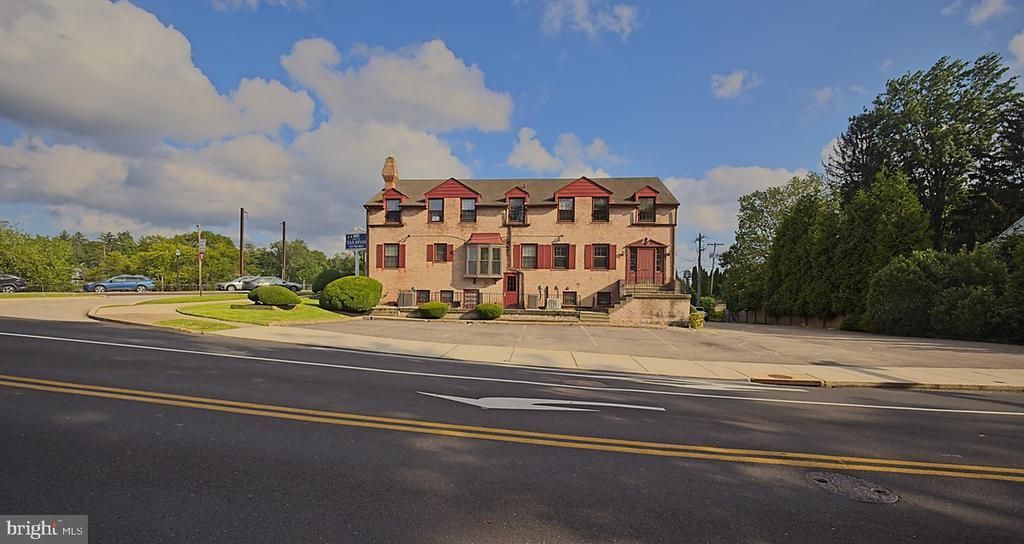 766 OLD YORK ROAD , JENKINTOWN, PA 19046