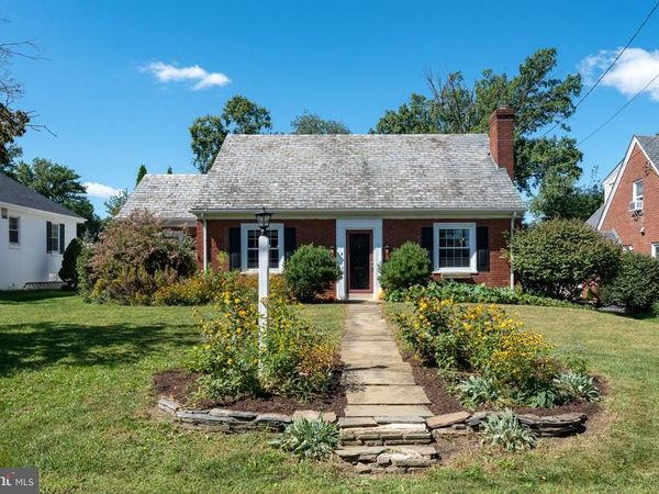 1418 ESBENSHADE ROAD, LANCASTER, PA 17601