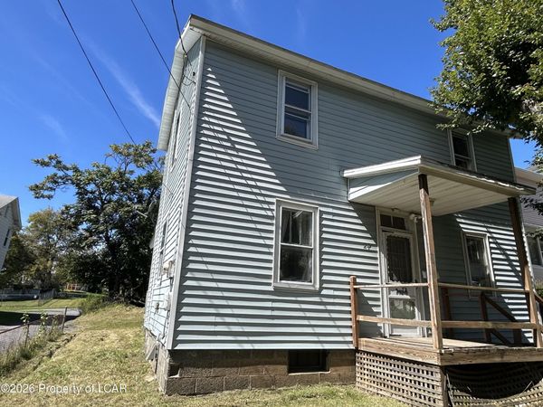 24 Delaware Street, Wilkes-Barre, PA 18705