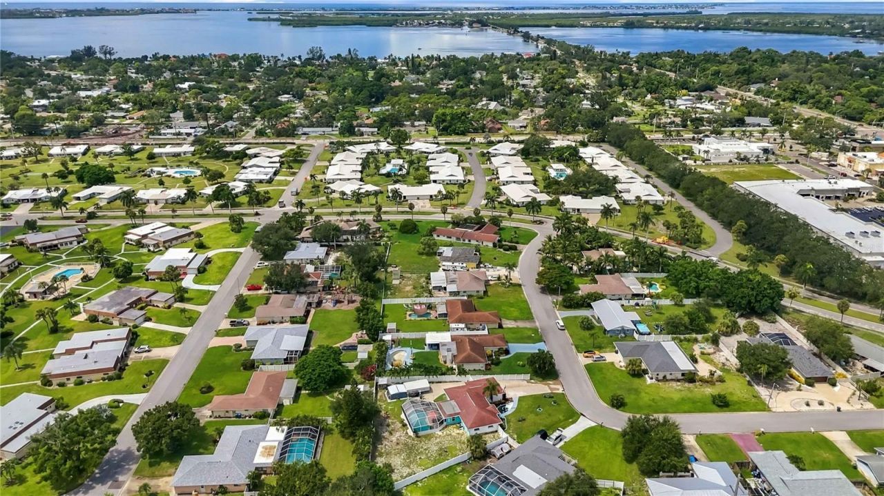 7221 8th Avenue Loop W, Bradenton, FL 34209 Photo