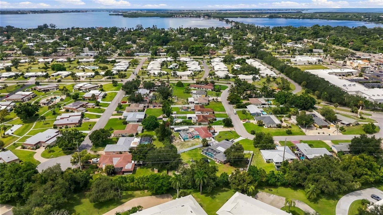 7221 8th Avenue Loop W, Bradenton, FL 34209 Photo